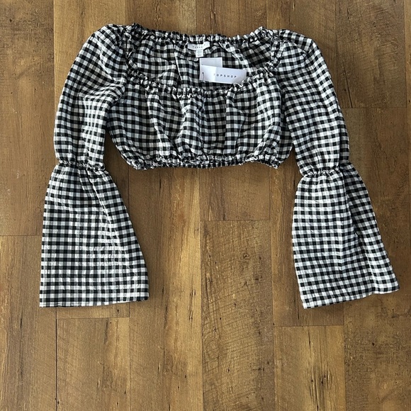 Topshop Tops - Topshop Gingham Smocked Crop Top NWT Puff Sleeve Black White Size 2